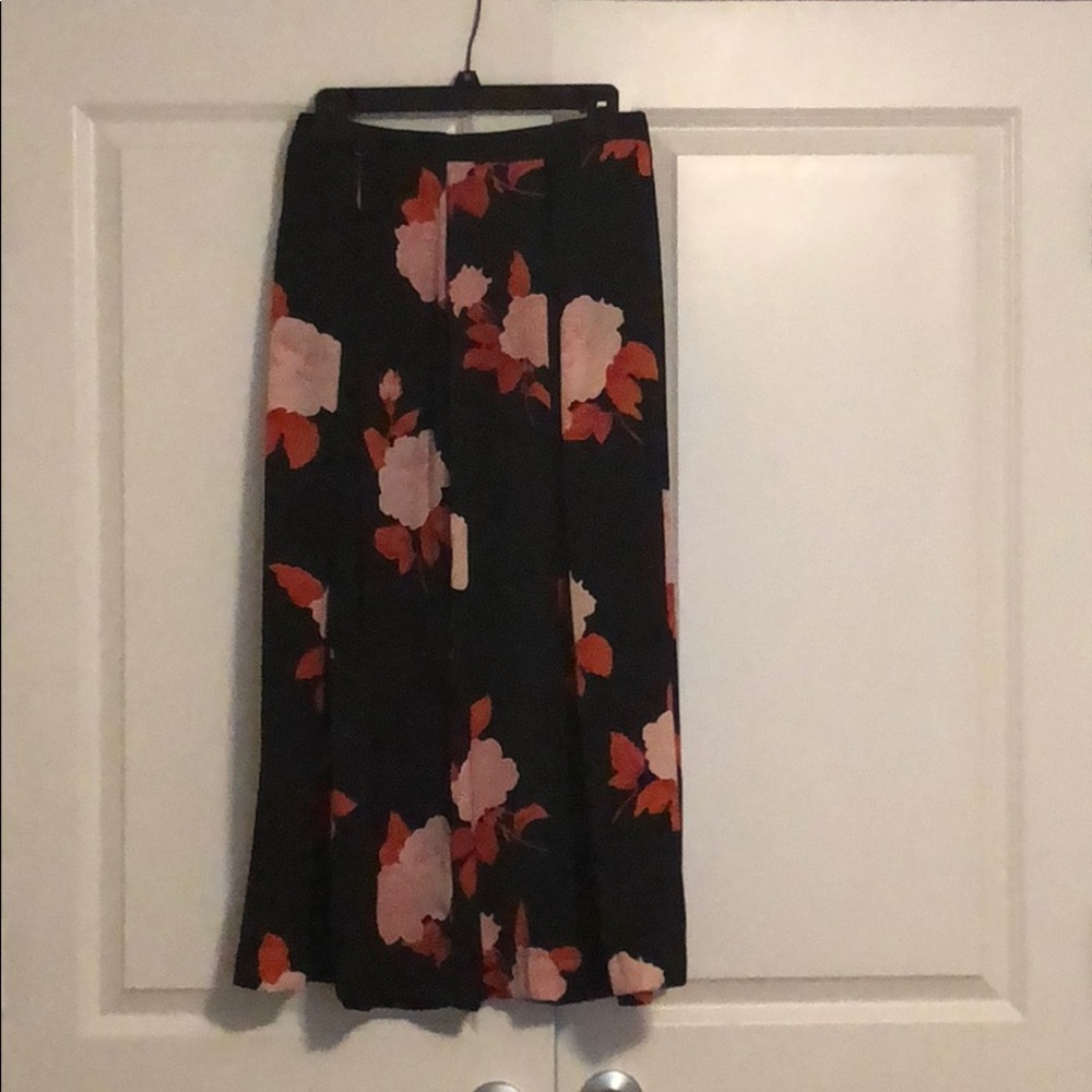 Pleated skirt